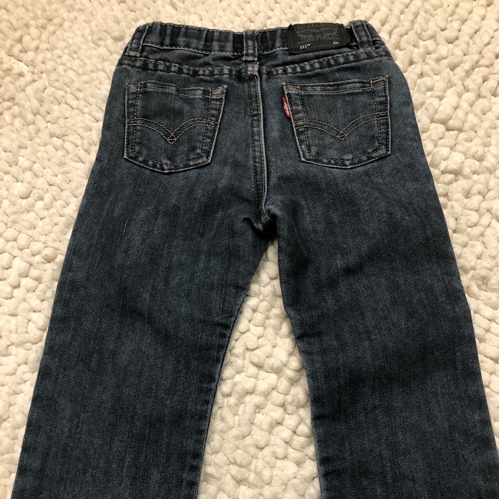 🦚Levi’s 511 slim size 24 months